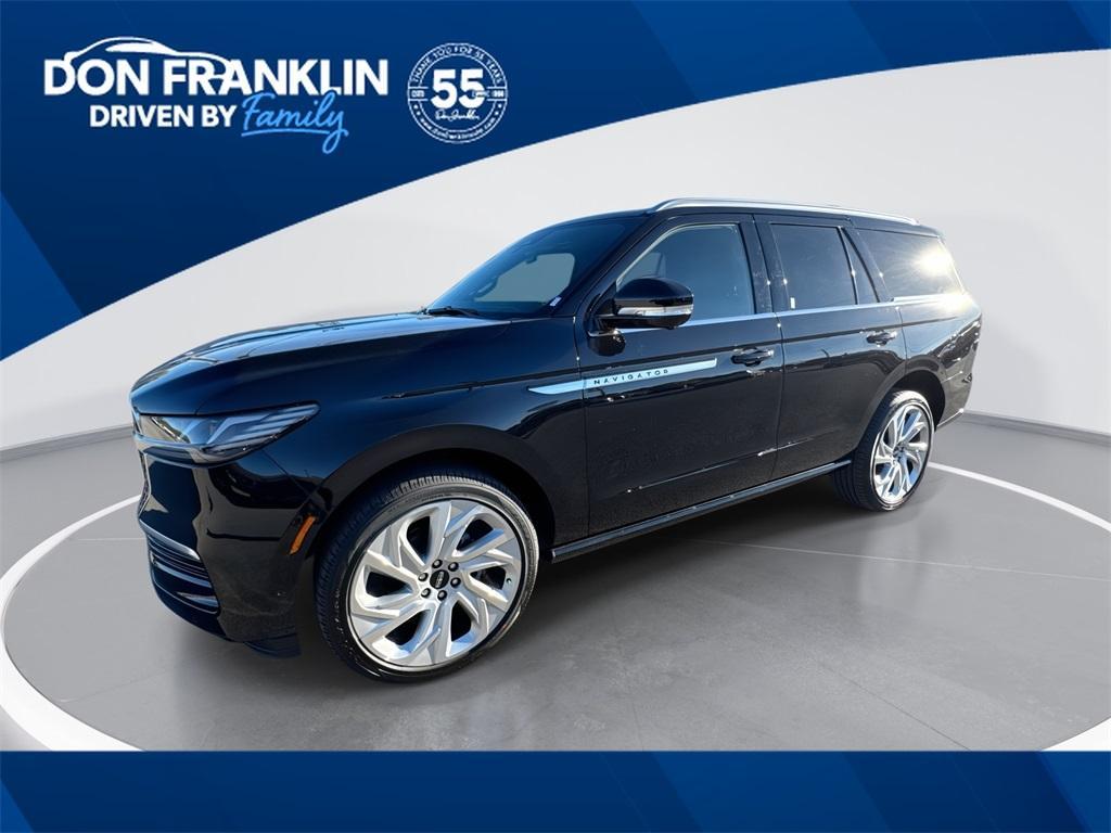 new 2025 Lincoln Navigator car, priced at $106,715
