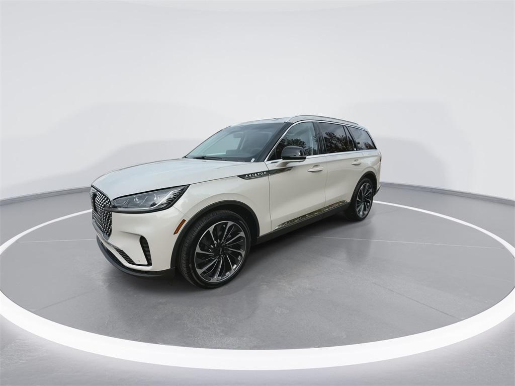 new 2025 Lincoln Aviator car, priced at $77,000