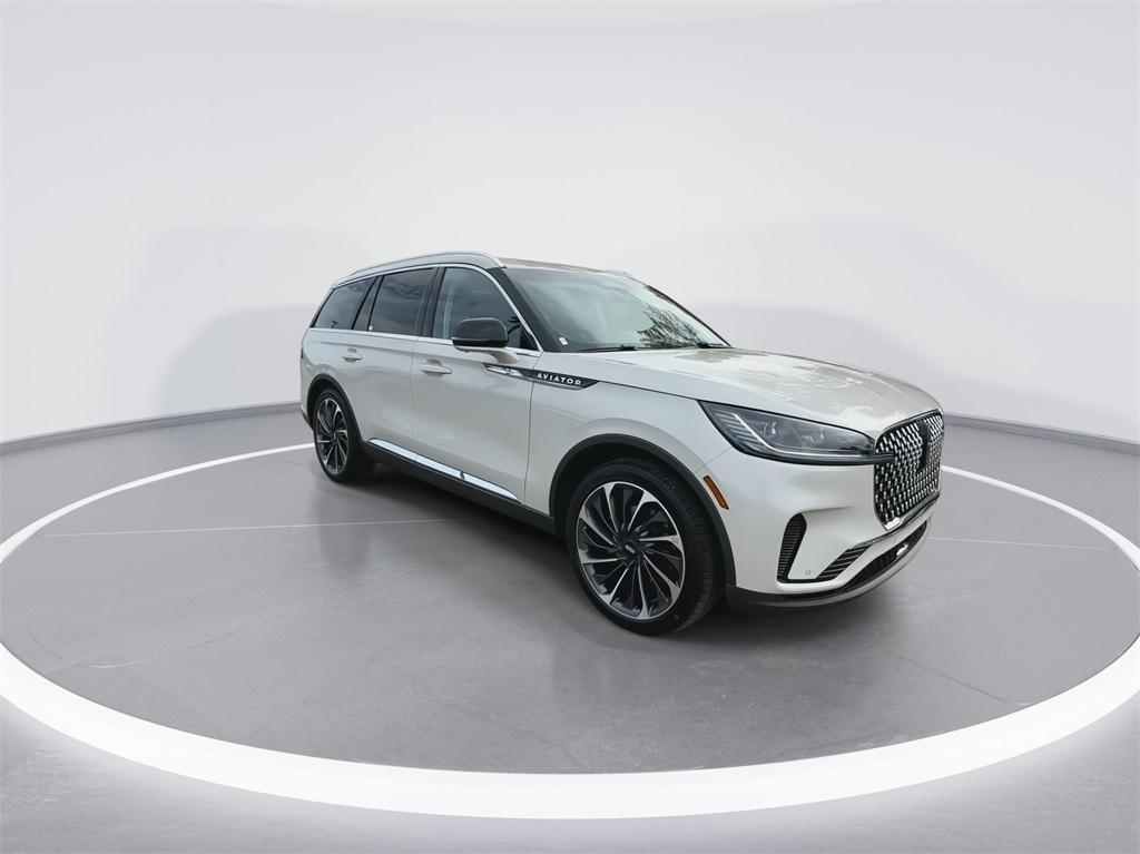 new 2025 Lincoln Aviator car, priced at $77,000