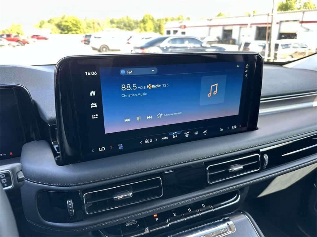 new 2025 Lincoln Aviator car, priced at $66,977