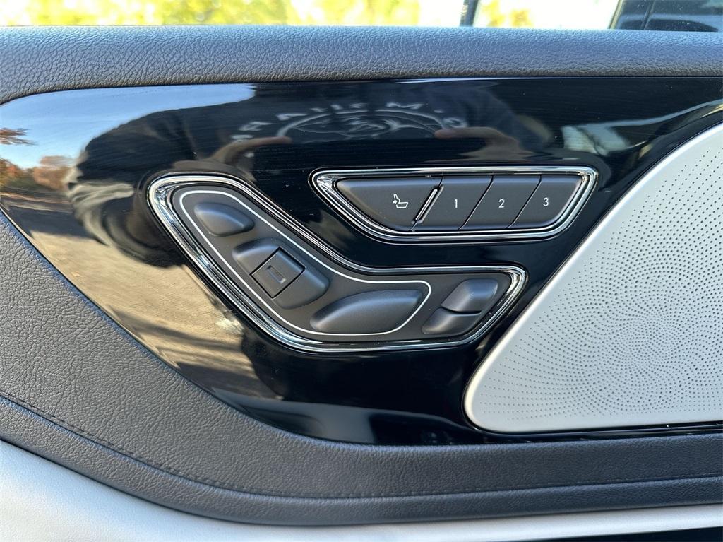 new 2025 Lincoln Aviator car, priced at $76,000