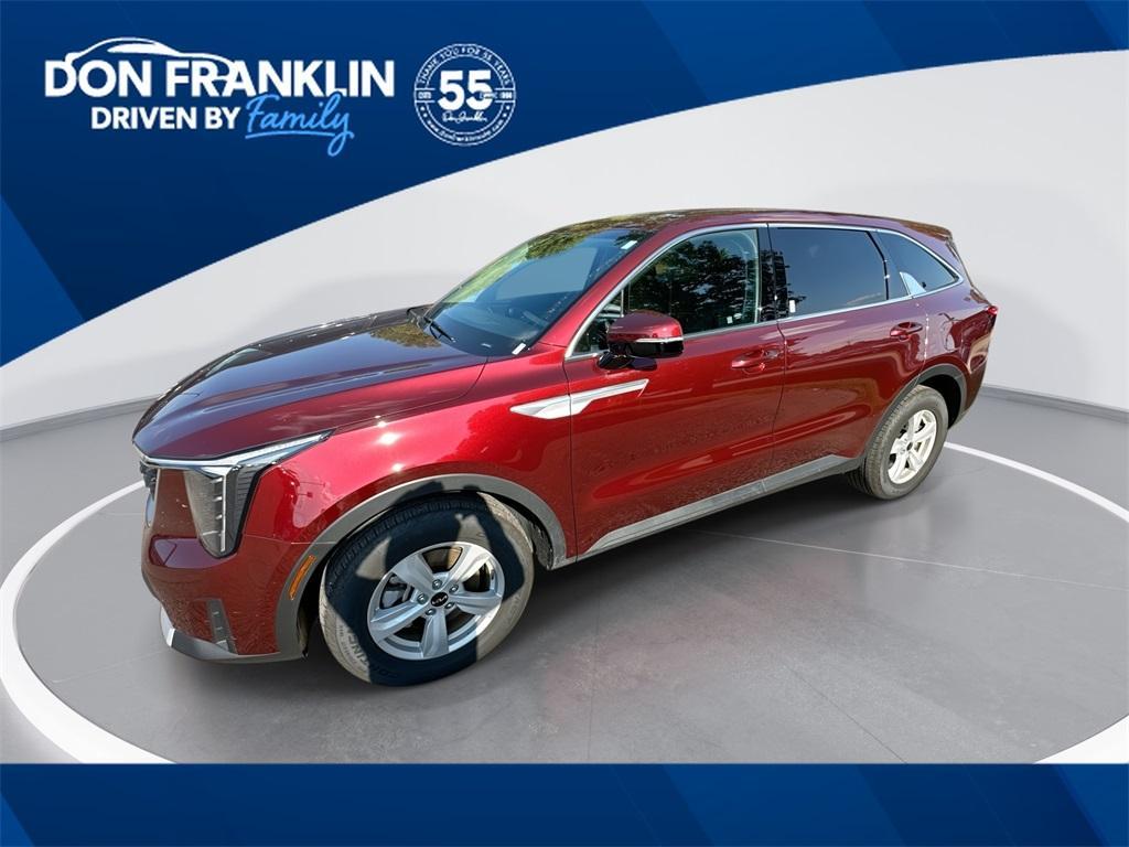 used 2025 Kia Sorento car, priced at $30,224