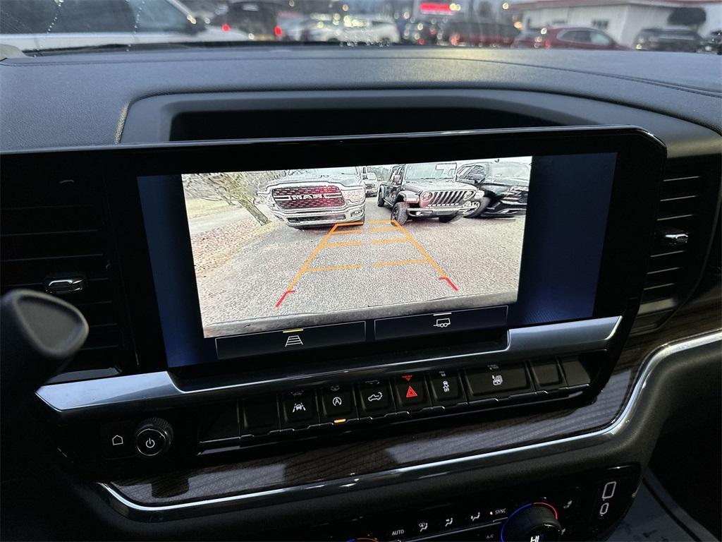 used 2024 Chevrolet Silverado 1500 car, priced at $40,860