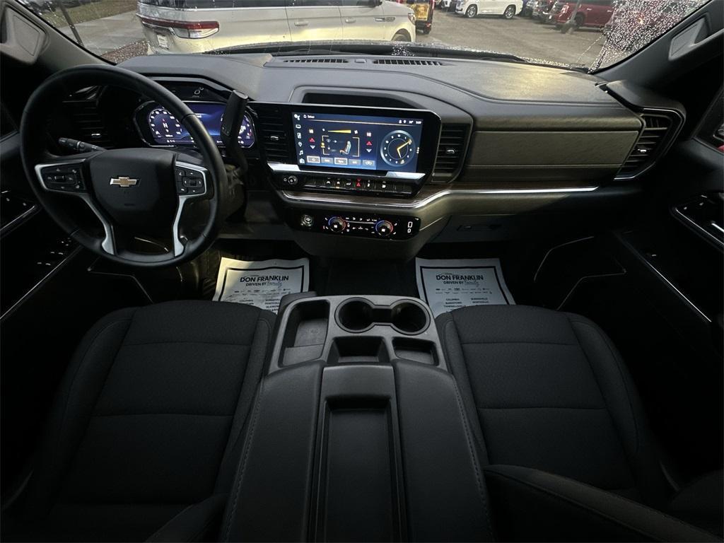 used 2024 Chevrolet Silverado 1500 car, priced at $40,860