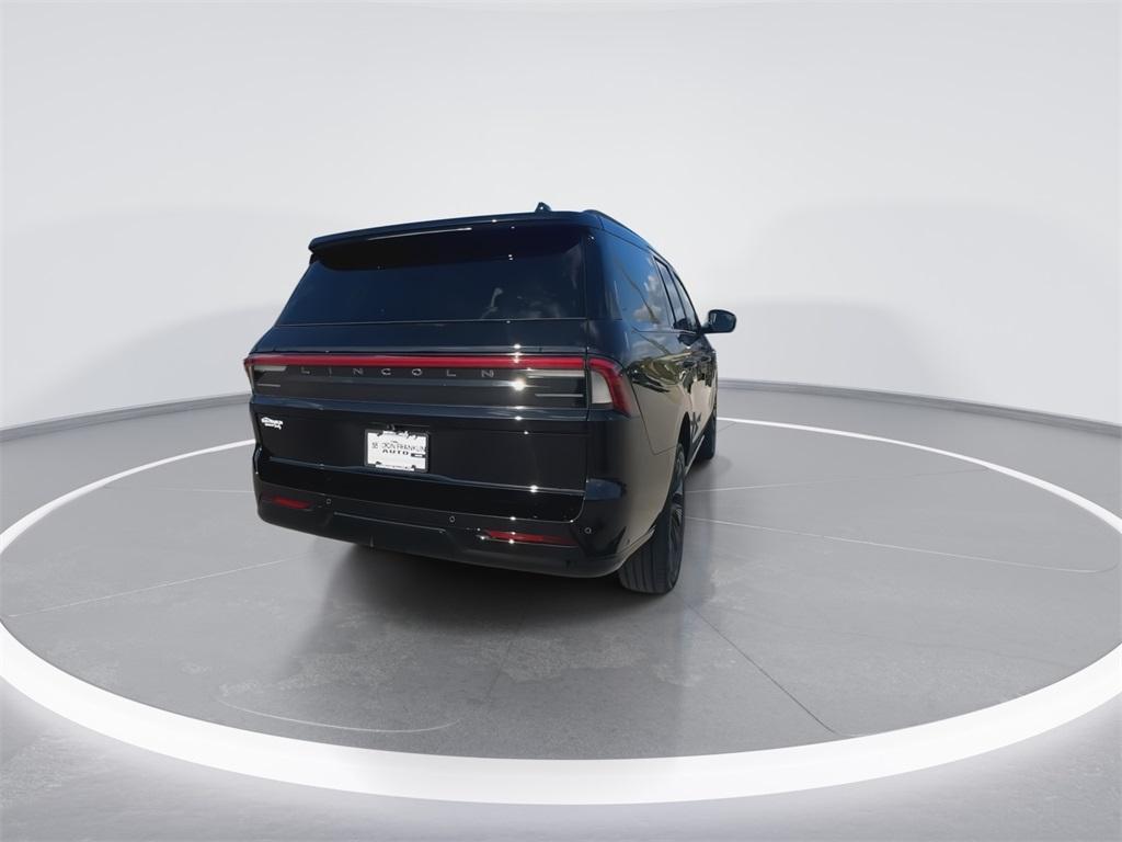 new 2025 Lincoln Navigator car, priced at $106,090