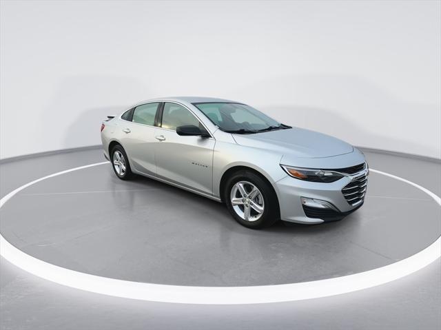 used 2022 Chevrolet Malibu car, priced at $21,800