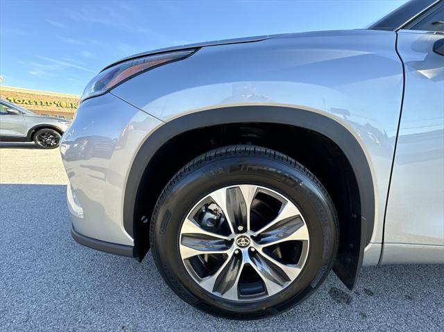 used 2023 Toyota Highlander car, priced at $45,288