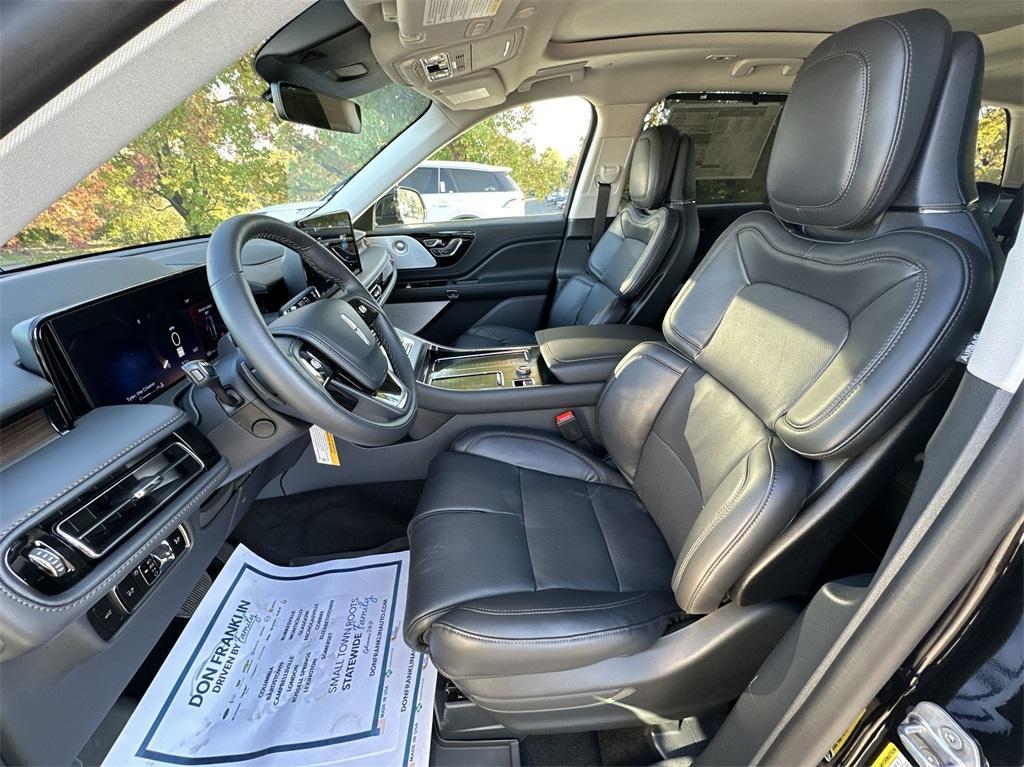 new 2025 Lincoln Aviator car, priced at $75,997