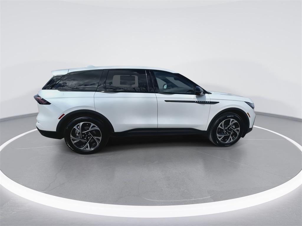 new 2025 Lincoln Nautilus car, priced at $59,997