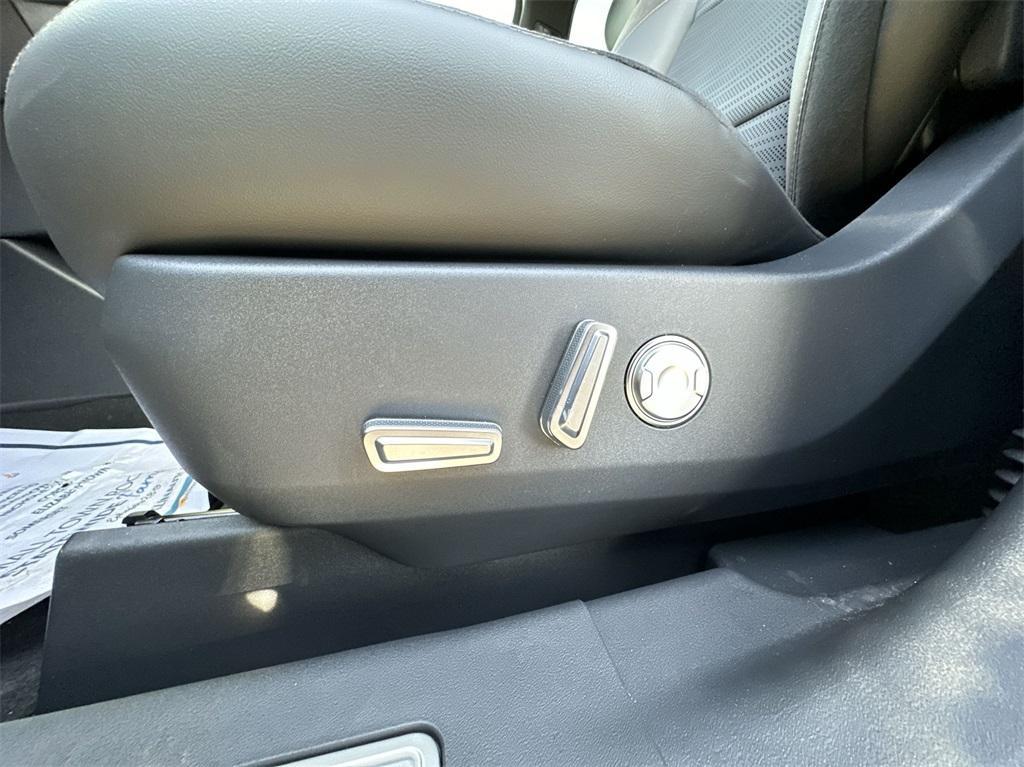 new 2025 Lincoln Nautilus car, priced at $63,500