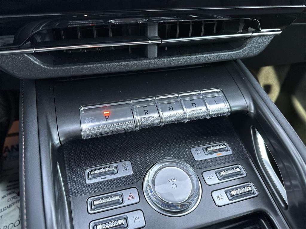 new 2025 Lincoln Nautilus car, priced at $63,500