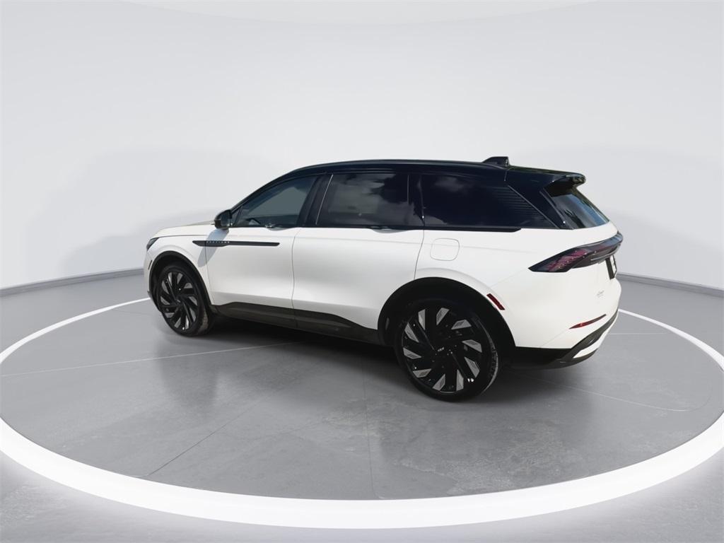 new 2025 Lincoln Nautilus car, priced at $69,031