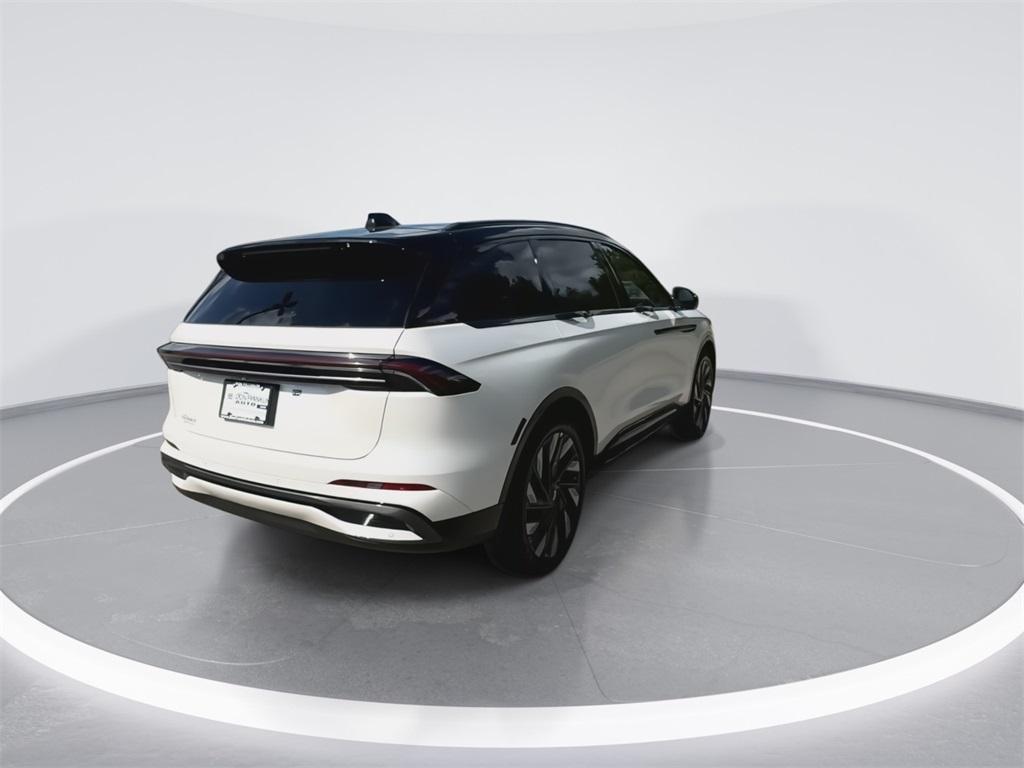 new 2025 Lincoln Nautilus car, priced at $69,031