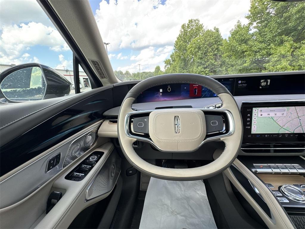new 2025 Lincoln Nautilus car, priced at $69,031