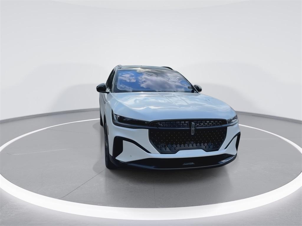 new 2025 Lincoln Nautilus car, priced at $69,031