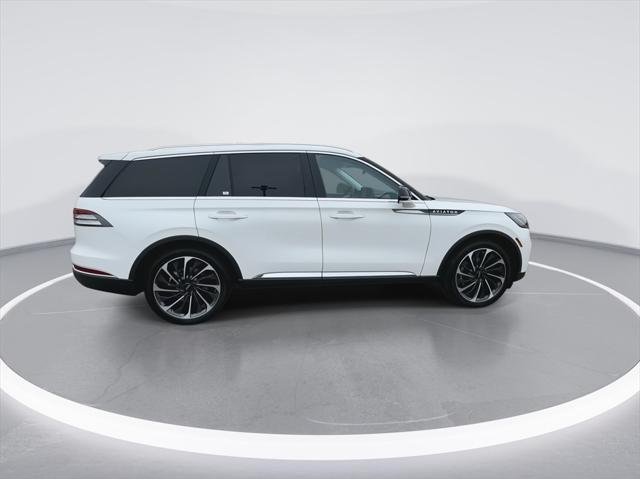 new 2025 Lincoln Aviator car, priced at $77,700