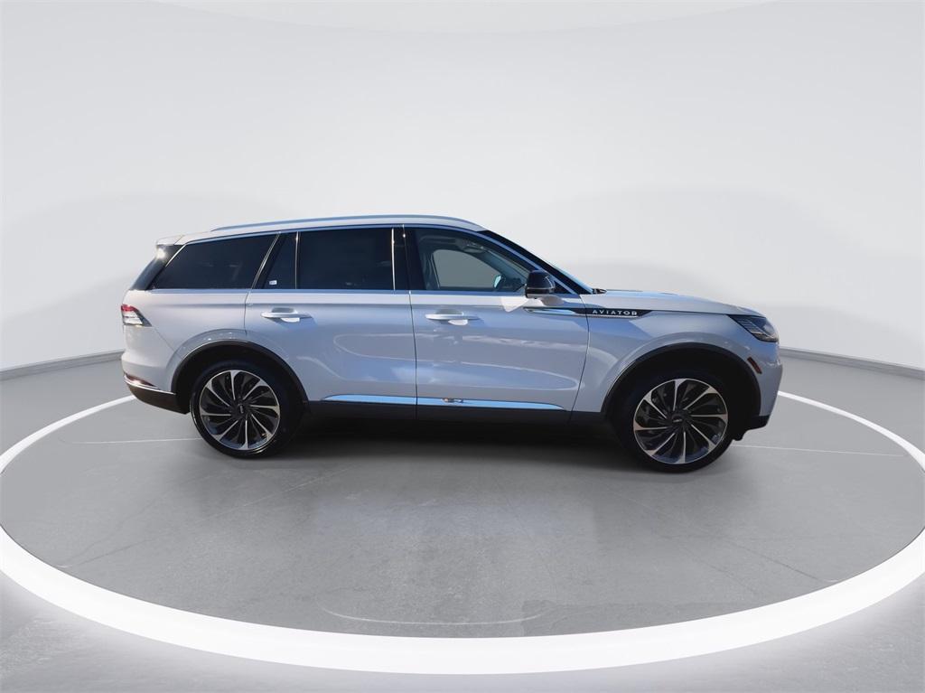 new 2025 Lincoln Aviator car, priced at $75,900