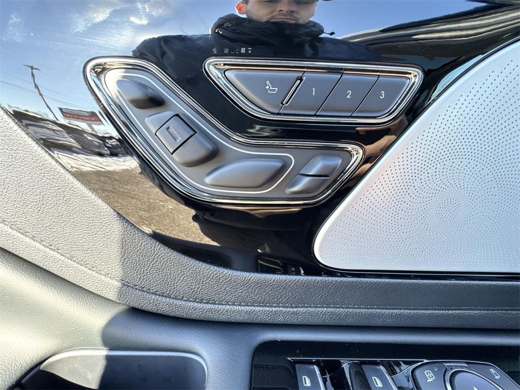 new 2025 Lincoln Aviator car, priced at $75,900