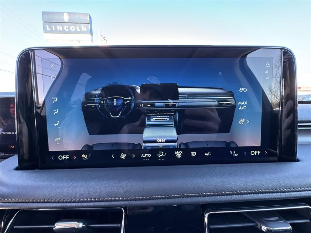 new 2025 Lincoln Aviator car, priced at $75,900