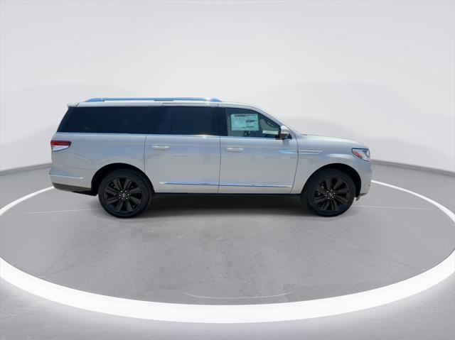 new 2024 Lincoln Navigator car, priced at $101,117