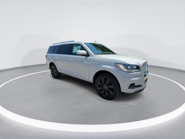 new 2024 Lincoln Navigator car, priced at $101,117