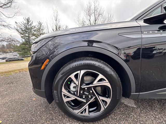 new 2025 Lincoln Nautilus car, priced at $59,138