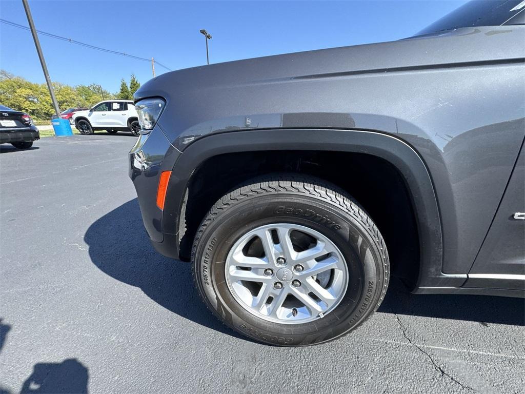 used 2022 Jeep Grand Cherokee car, priced at $26,399