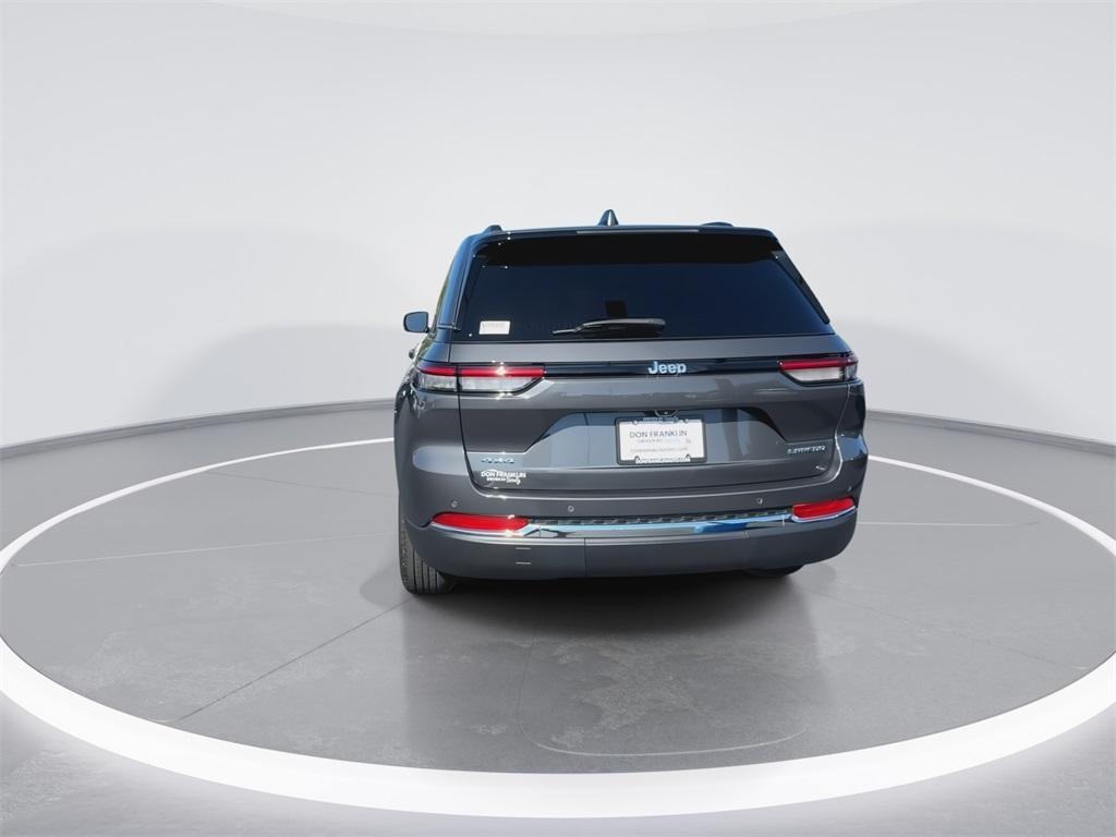 used 2022 Jeep Grand Cherokee car, priced at $26,399