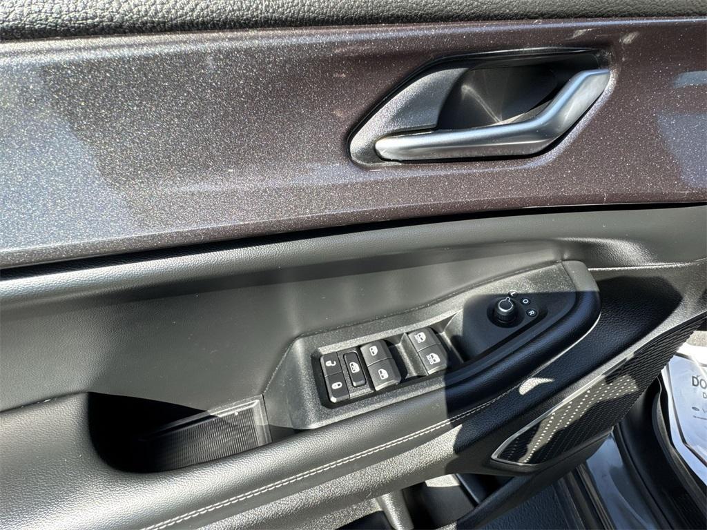 used 2022 Jeep Grand Cherokee car, priced at $26,399