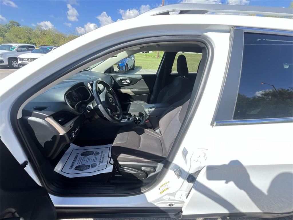 used 2017 Jeep Cherokee car, priced at $15,995