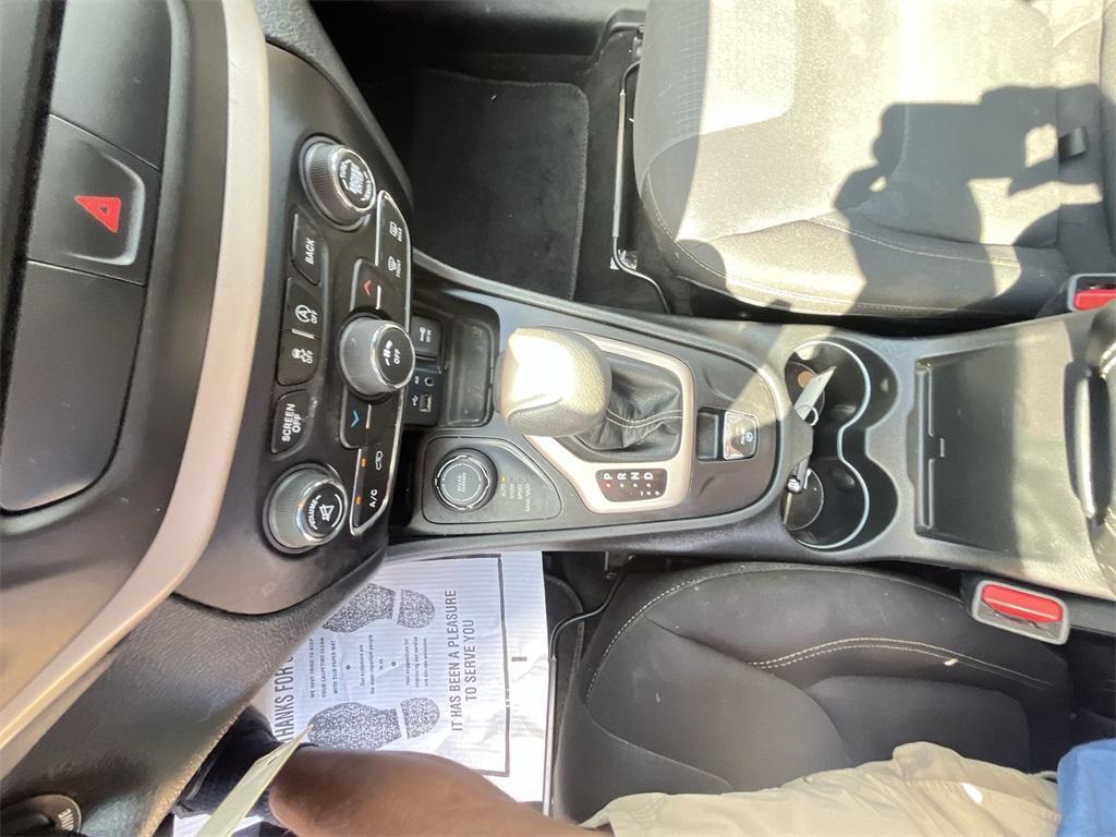used 2017 Jeep Cherokee car, priced at $15,995