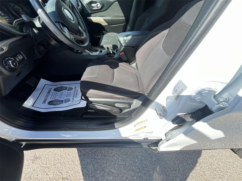 used 2017 Jeep Cherokee car, priced at $15,995