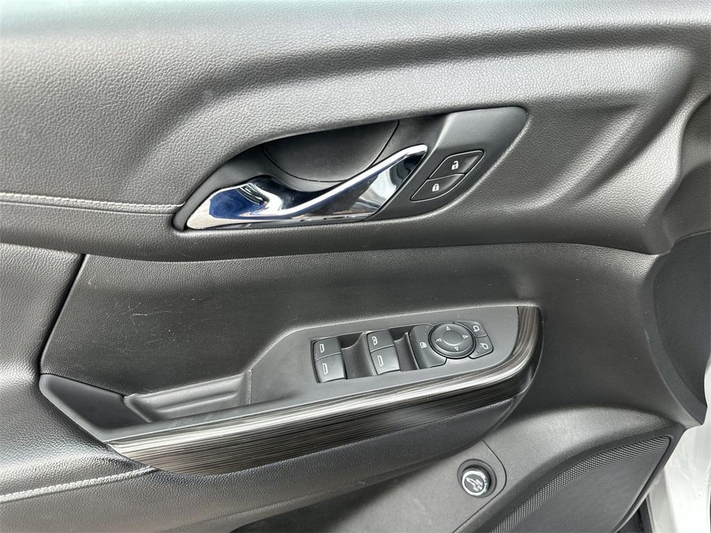 used 2019 GMC Acadia car, priced at $18,800