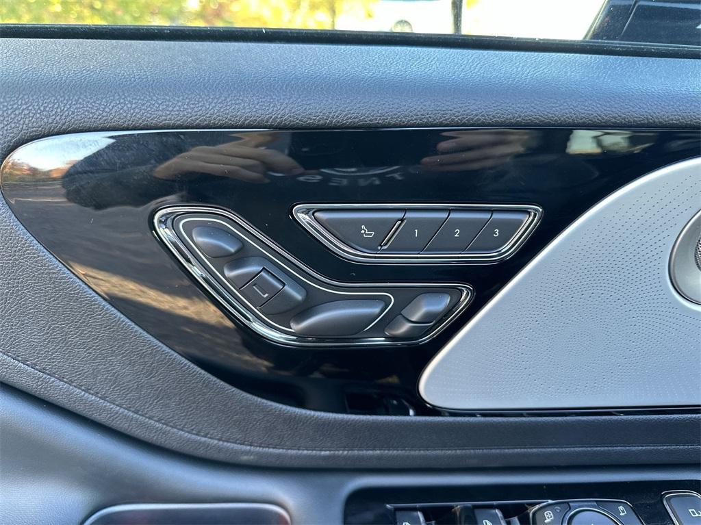 new 2025 Lincoln Aviator car, priced at $76,000