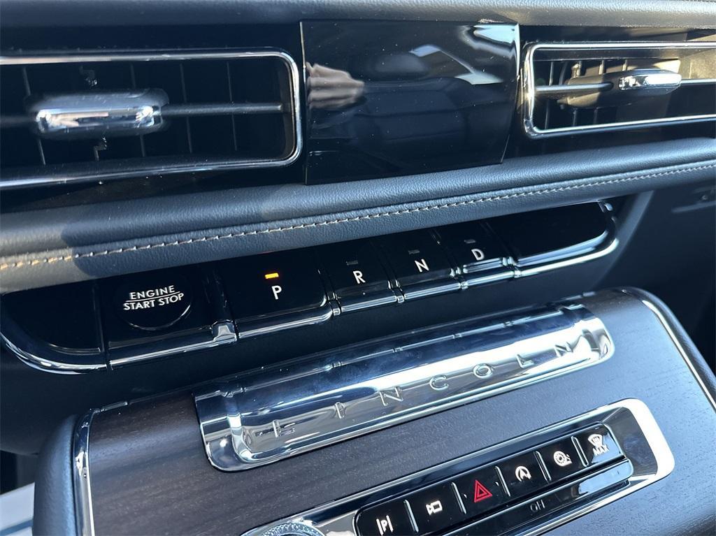 new 2025 Lincoln Aviator car, priced at $76,000