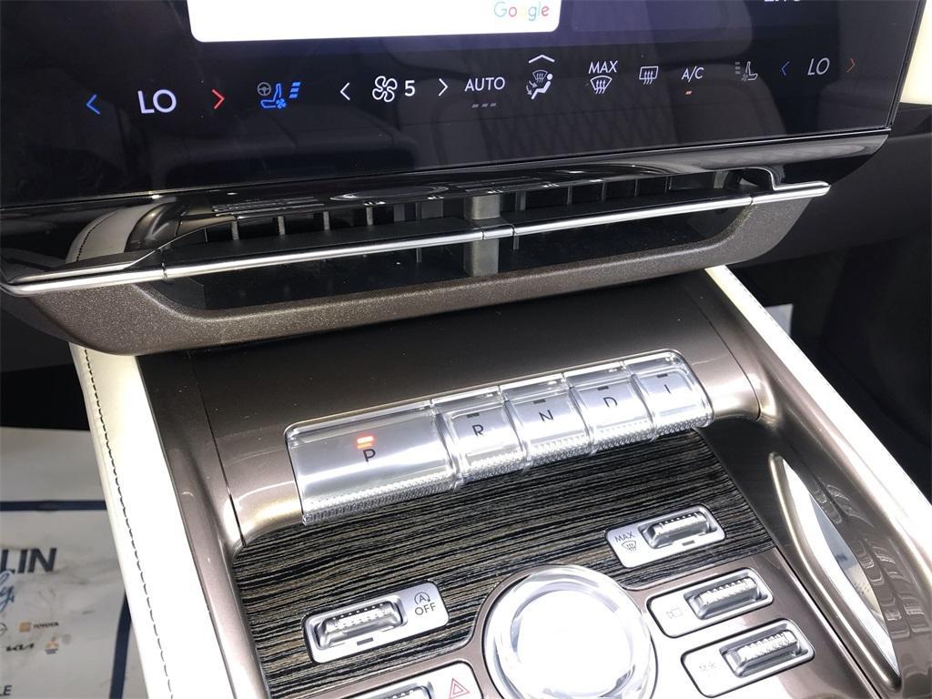 used 2024 Lincoln Nautilus car, priced at $64,716