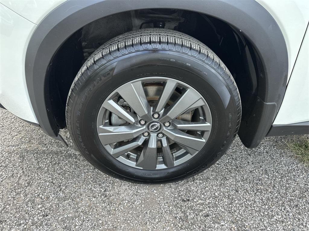 used 2022 Nissan Pathfinder car, priced at $26,900