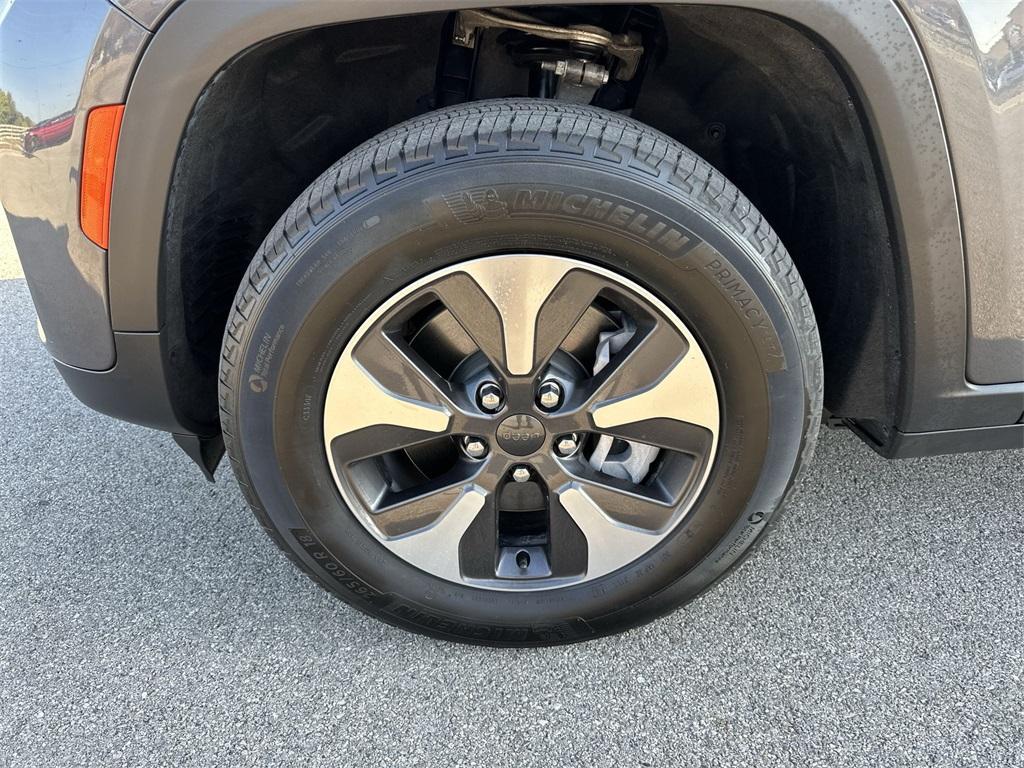 used 2024 Jeep Grand Cherokee 4xe car, priced at $30,905