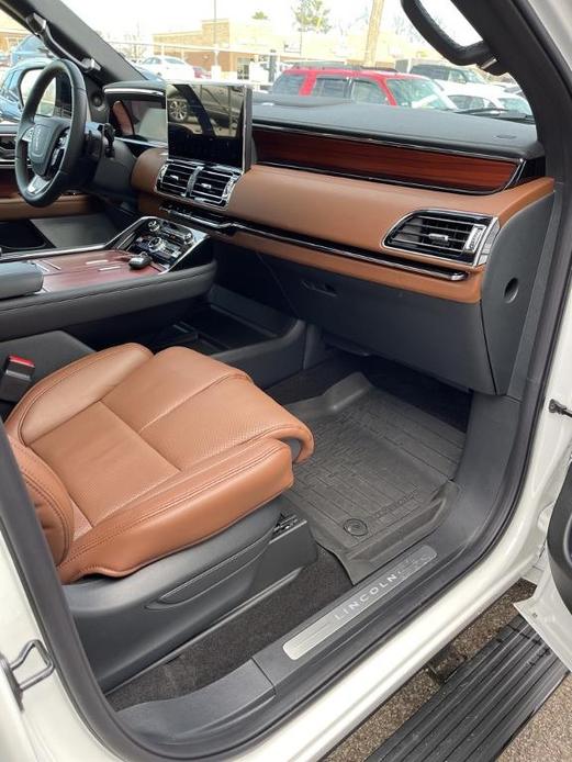 new 2024 Lincoln Navigator L car, priced at $100,463