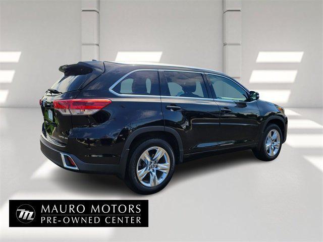used 2018 Toyota Highlander car, priced at $21,997