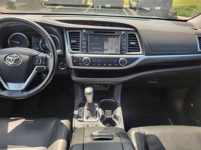 used 2018 Toyota Highlander car, priced at $22,497