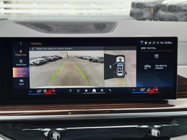 new 2025 BMW X7 car, priced at $94,905