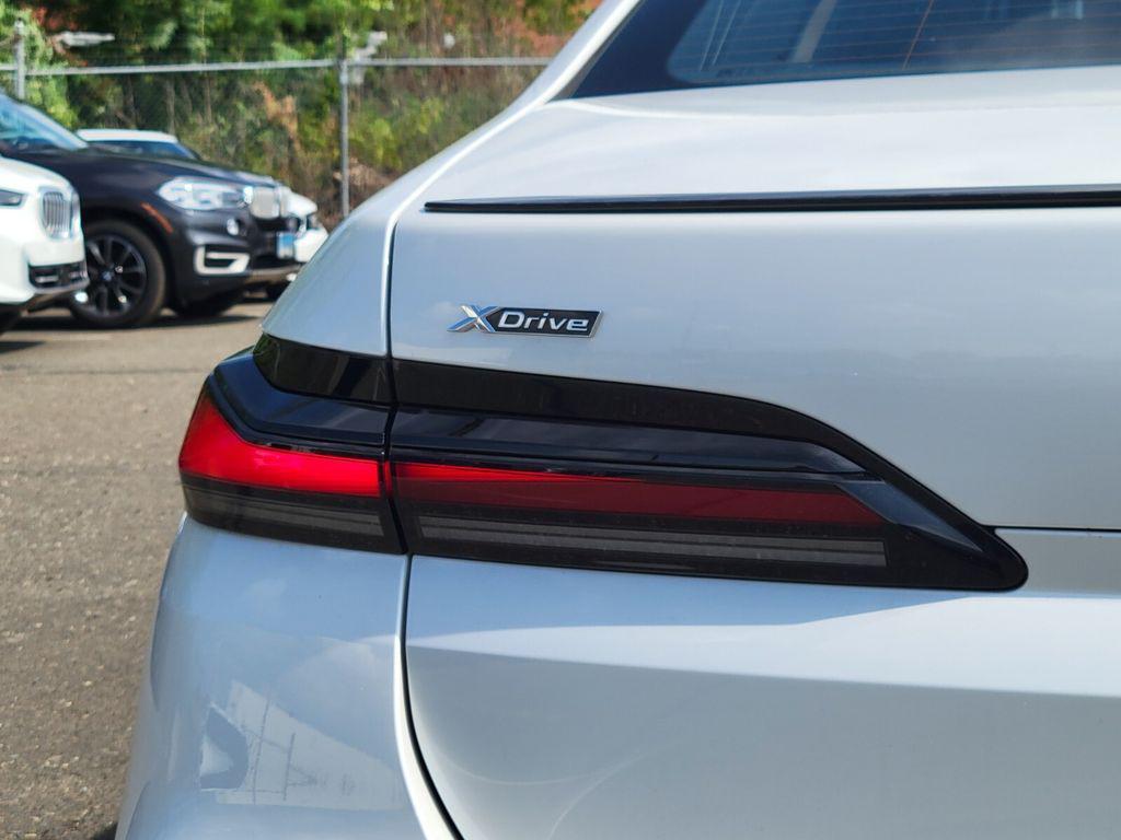 new 2025 BMW 760 car, priced at $127,925