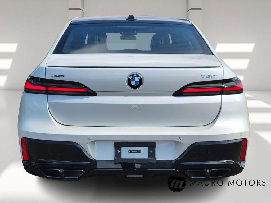 new 2025 BMW 760 car, priced at $127,925