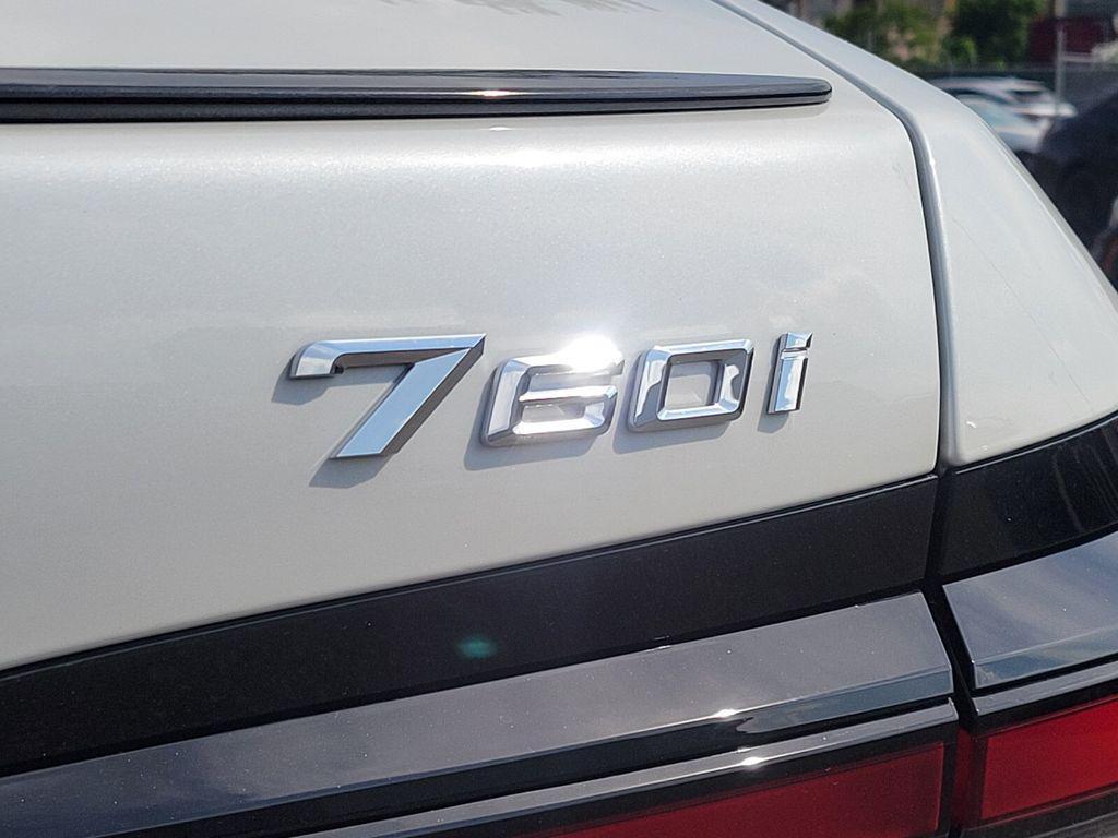 new 2025 BMW 760 car, priced at $127,925