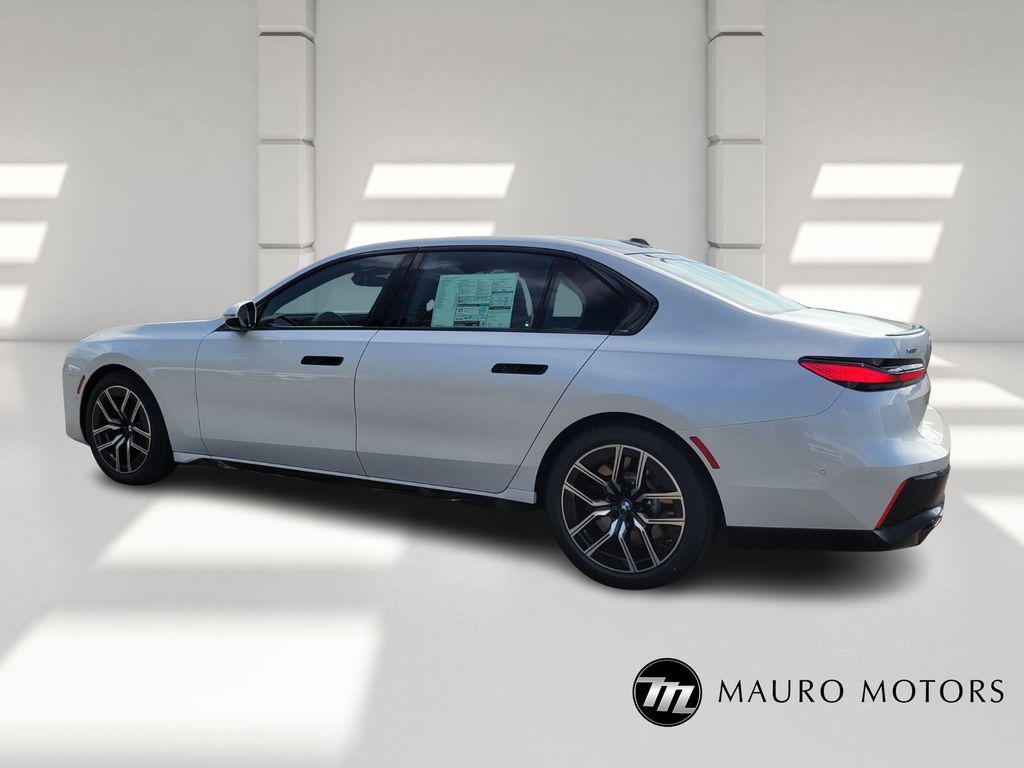 new 2025 BMW 760 car, priced at $127,925