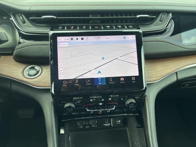 used 2022 Jeep Grand Cherokee L car, priced at $35,997