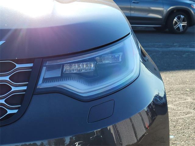 used 2023 Land Rover Discovery car, priced at $34,997