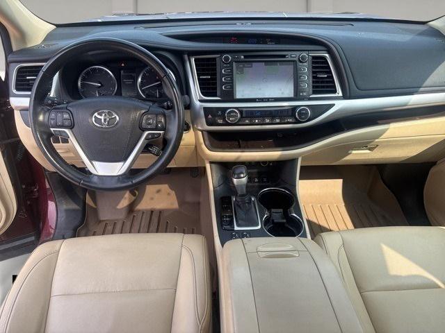 used 2018 Toyota Highlander car, priced at $24,997