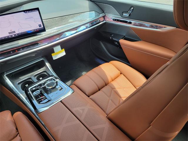 new 2025 BMW 760 car, priced at $131,225